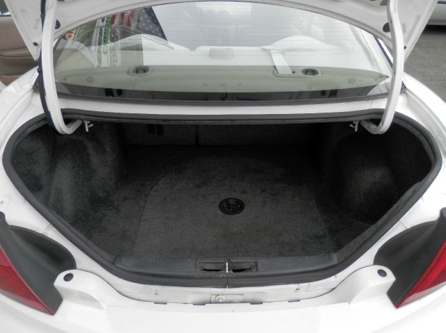 2004 Pontiac Sunfire 5 Door Quad Seating