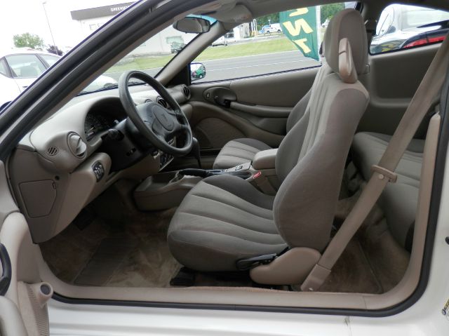 2004 Pontiac Sunfire 5 Door Quad Seating