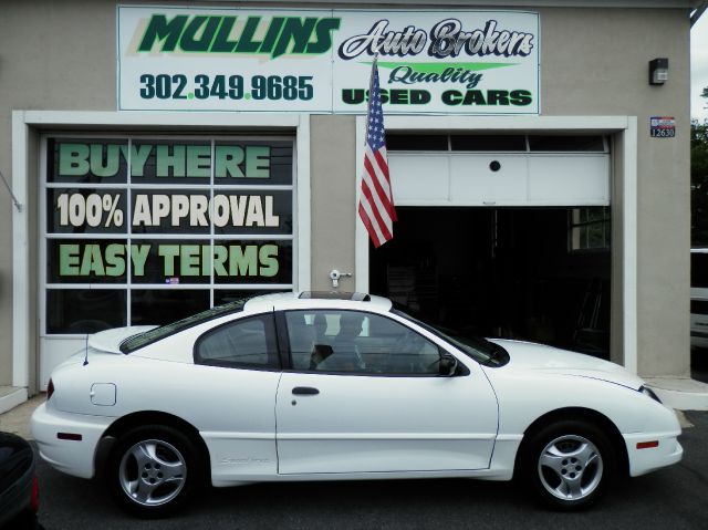 2004 Pontiac Sunfire 5 Door Quad Seating