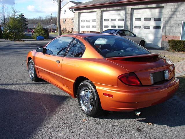 2004 Pontiac Sunfire Laramie