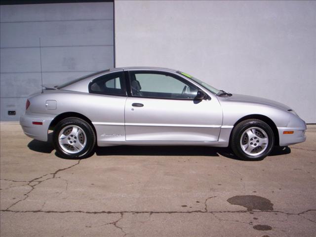 2004 Pontiac Sunfire Base