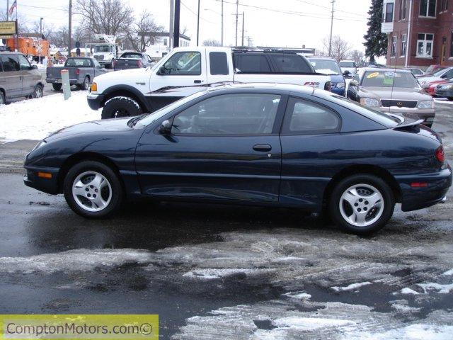 2005 Pontiac Sunfire Base