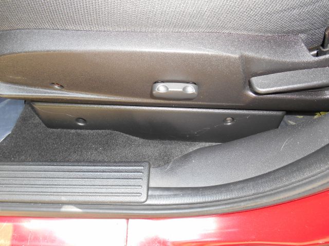 2006 Pontiac Torrent EX - DUAL Power Doors