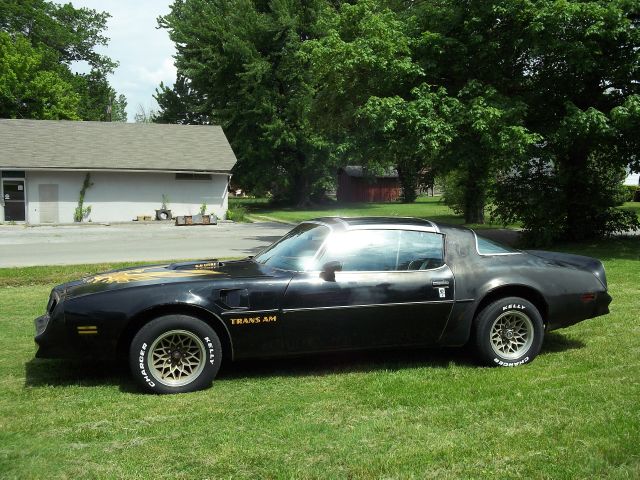 1977 Pontiac TRANS AM 4dr Sdn V6 CXL