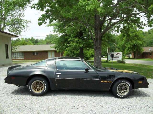 1977 Pontiac TRANS AM 4dr Sdn V6 CXL