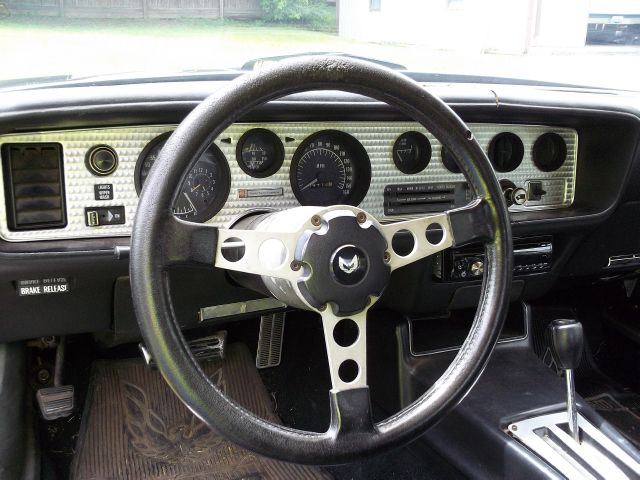 1977 Pontiac TRANS AM 4dr Sdn V6 CXL