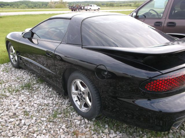 2000 Pontiac TRANS AM 4dr Sdn V6 CXL