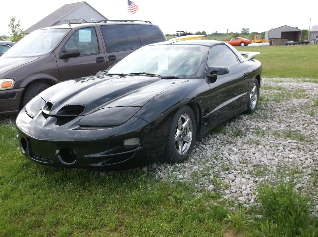 2000 Pontiac TRANS AM 4dr Sdn V6 CXL