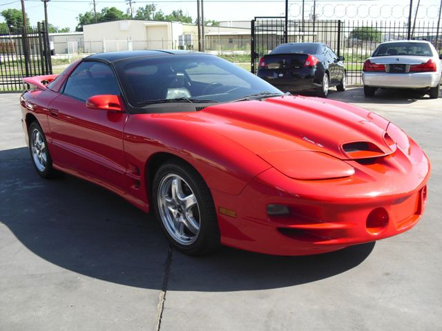 2002 Pontiac TRANS AM 2 W/moonroof