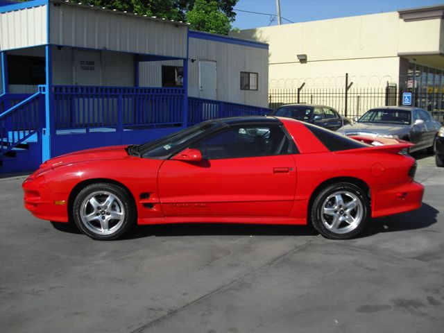 2002 Pontiac TRANS AM 2 W/moonroof