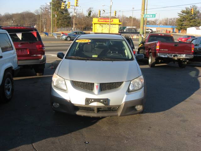 2003 Pontiac Vibe Base