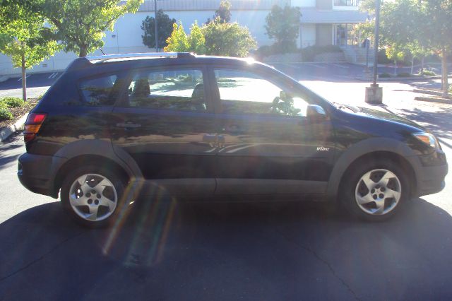 2003 Pontiac Vibe Base