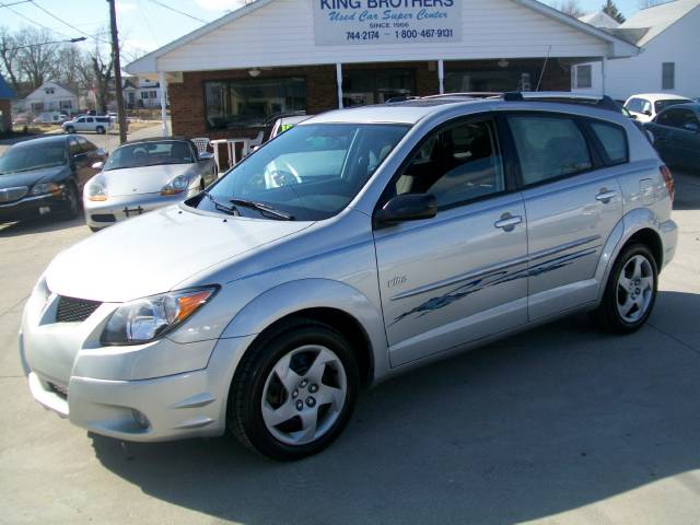 2003 Pontiac Vibe Base