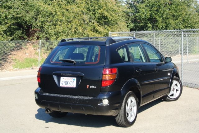 2003 Pontiac Vibe Base