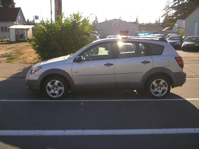 2003 Pontiac Vibe Base