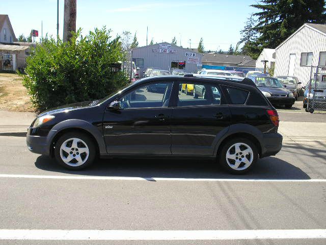 2003 Pontiac Vibe Base