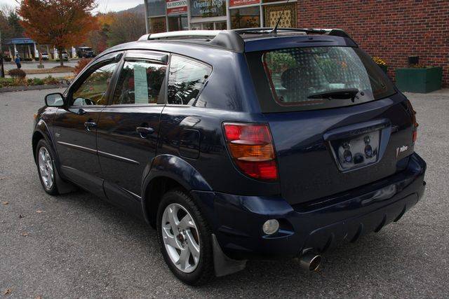 2003 Pontiac Vibe Base