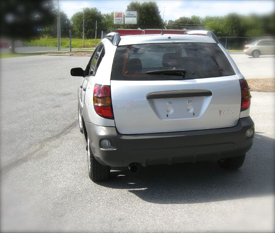 2004 Pontiac Vibe Base