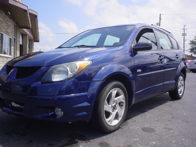 2004 Pontiac Vibe XLS 4WD Luxury W/navigation