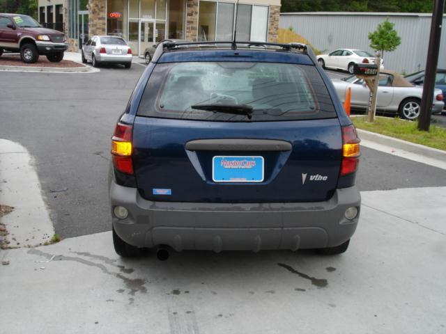 2004 Pontiac Vibe Base