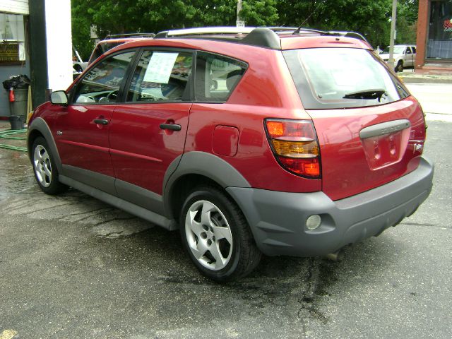 2004 Pontiac Vibe Base