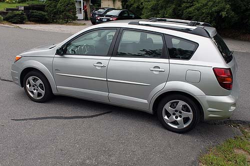 2004 Pontiac Vibe Base