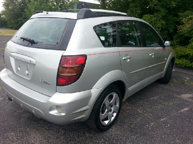 2004 Pontiac Vibe Base