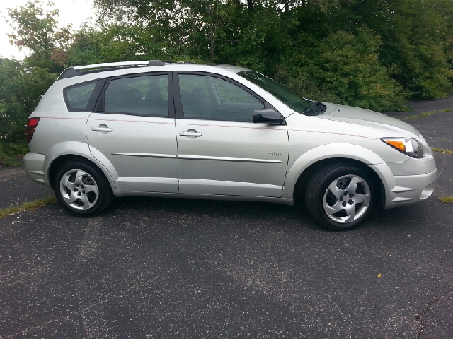 2004 Pontiac Vibe Base