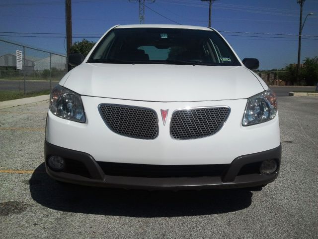 2005 Pontiac Vibe Base