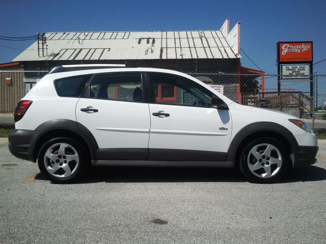 2005 Pontiac Vibe Base