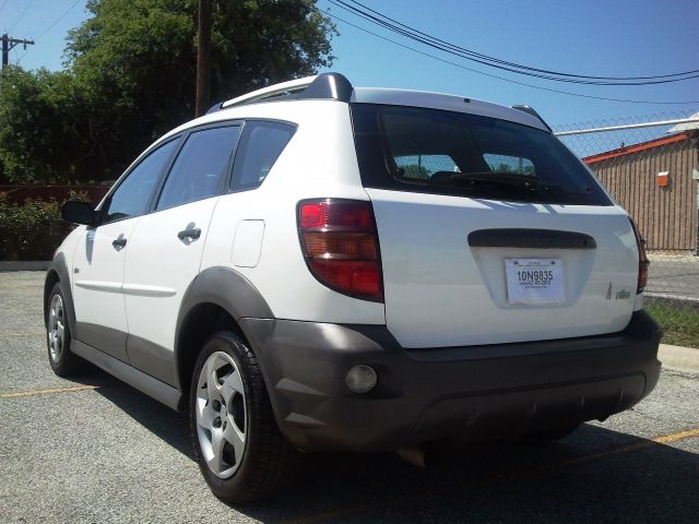 2005 Pontiac Vibe Base