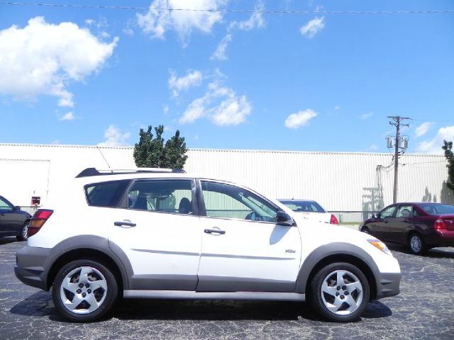 2005 Pontiac Vibe Base