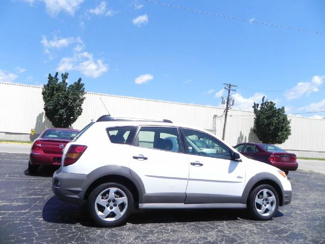 2005 Pontiac Vibe Base