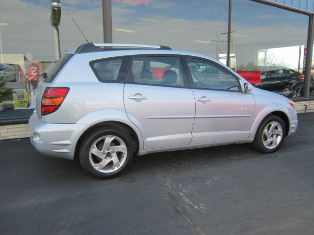 2005 Pontiac Vibe Base