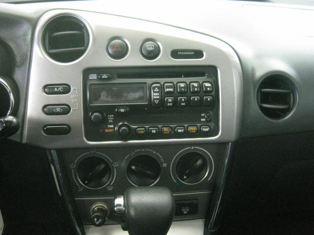 2005 Pontiac Vibe Base