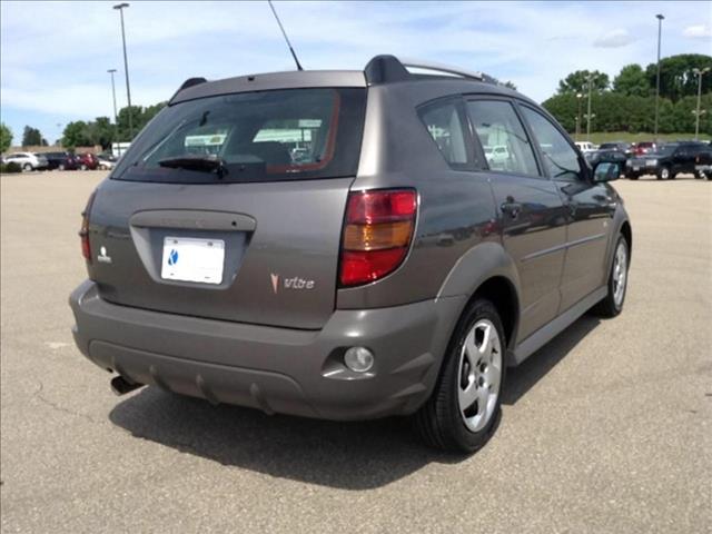 2005 Pontiac Vibe Base