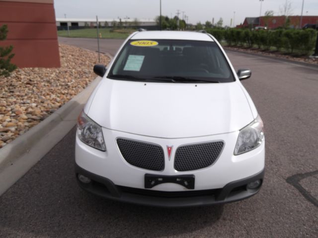 2005 Pontiac Vibe Base