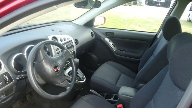 2005 Pontiac Vibe Base