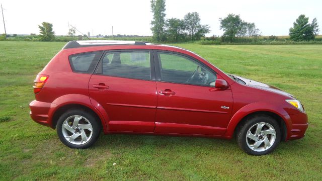 2005 Pontiac Vibe Base