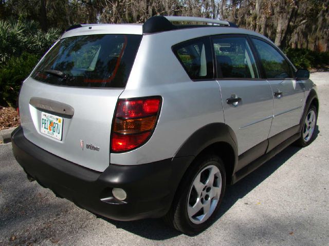 2005 Pontiac Vibe Base