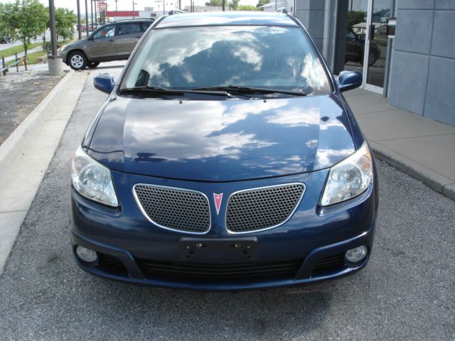 2006 Pontiac Vibe Base