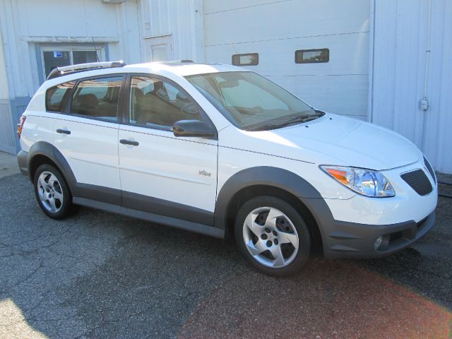 2006 Pontiac Vibe Base