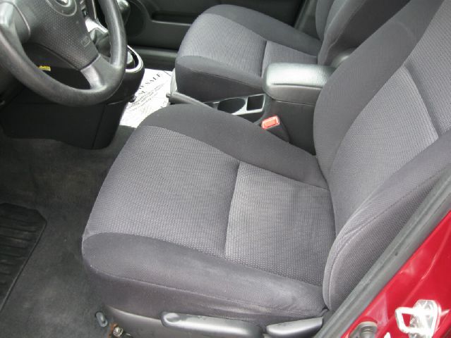 2006 Pontiac Vibe Base