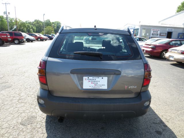 2006 Pontiac Vibe Base