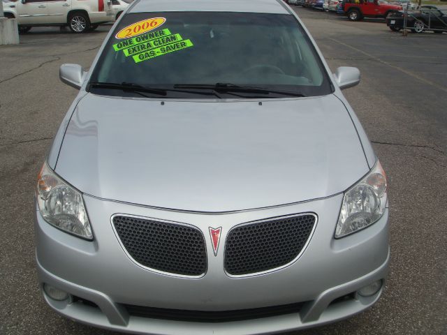 2006 Pontiac Vibe Base