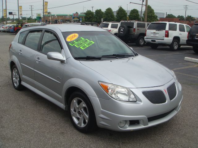 2006 Pontiac Vibe Base