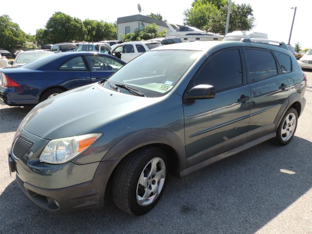 2006 Pontiac Vibe Base