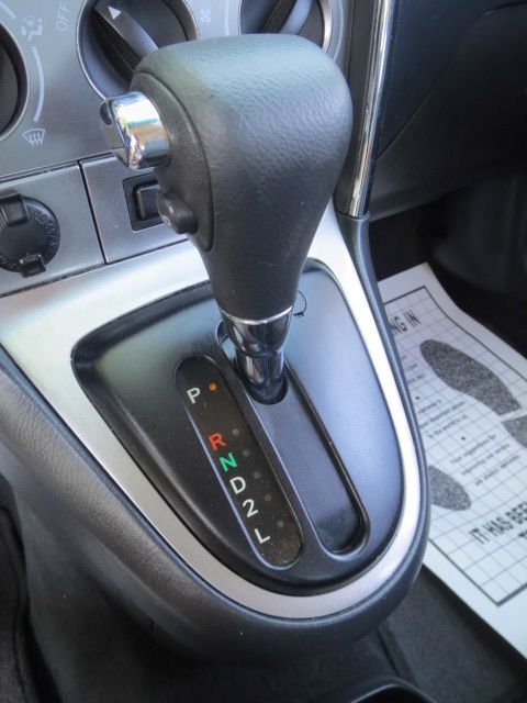 2007 Pontiac Vibe Base