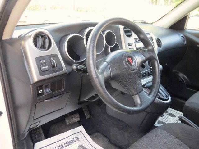 2007 Pontiac Vibe Base