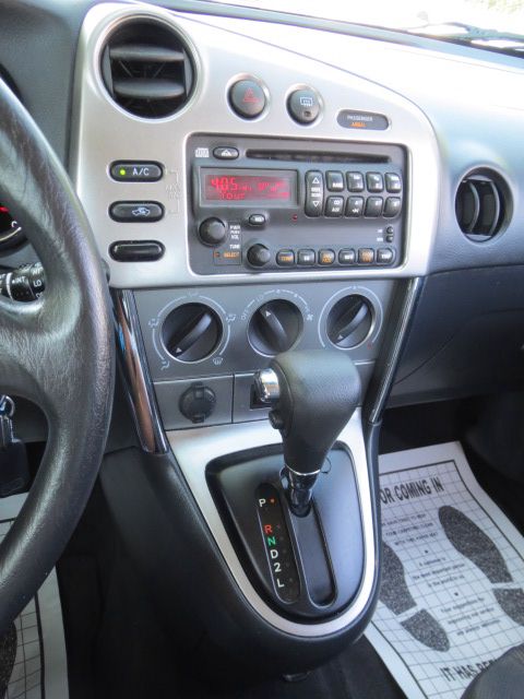 2007 Pontiac Vibe Base